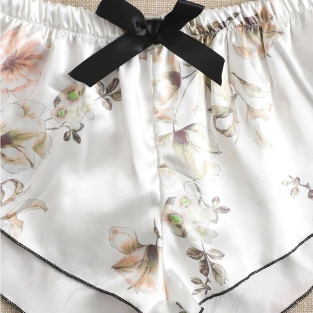 Floral Print Contrast Lace Lingerie Set - Picture 4 of 5